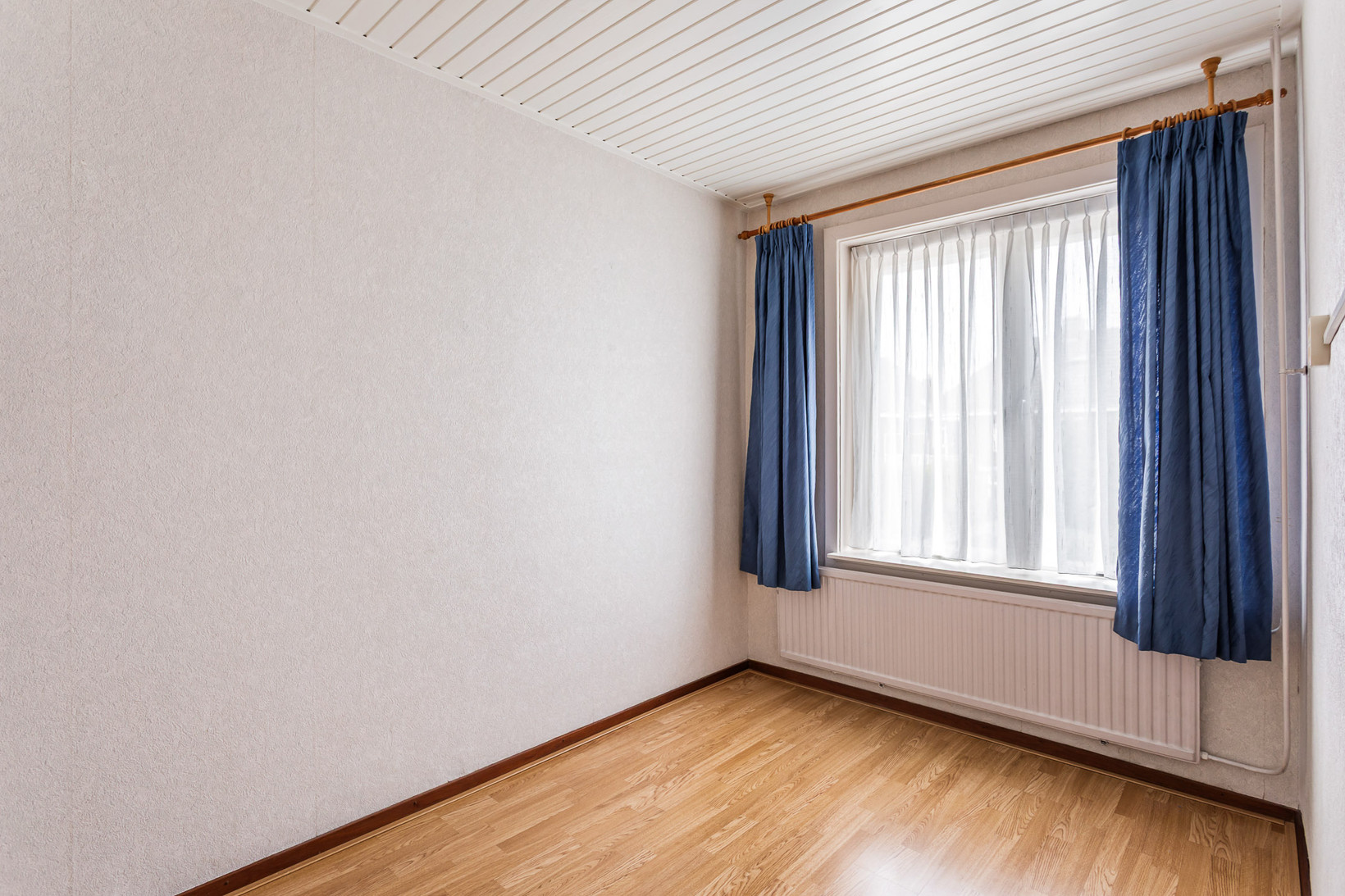 Tussenwoning te koop: Minister De Visserstraat 18, Enschede