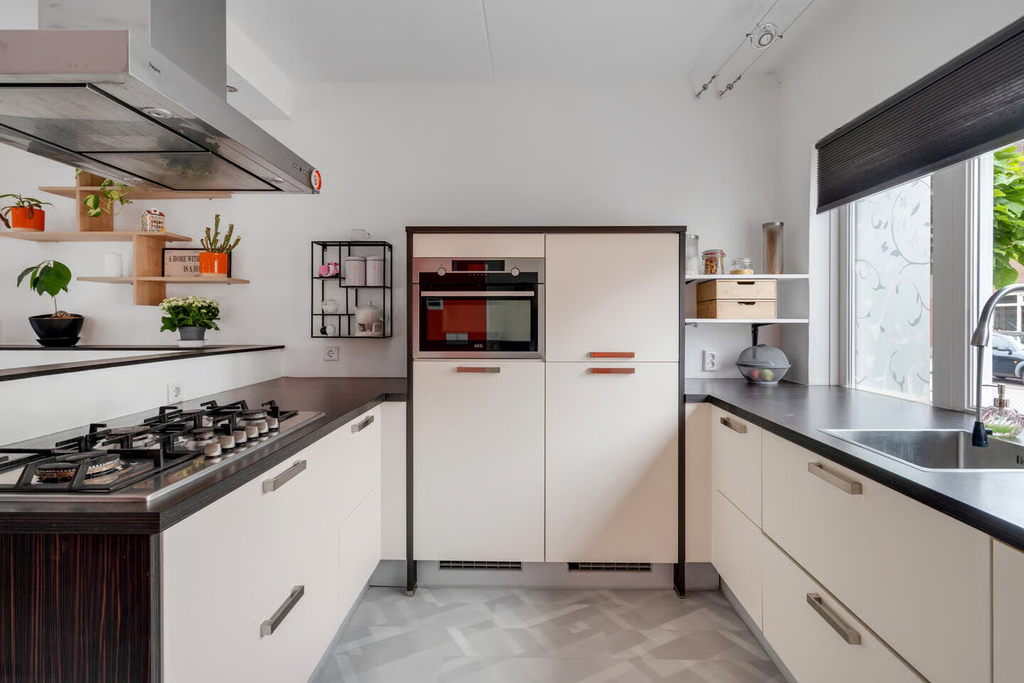 Hoekwoning te koop: Schurinksweg 17, Enschede
