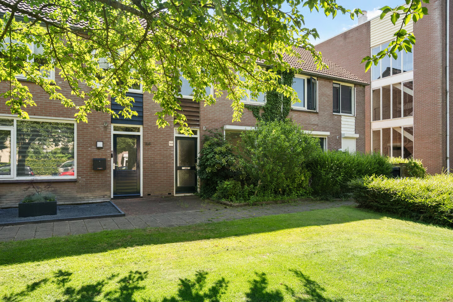 Tussenwoning te koop: H.B. Blijdensteinlaan 144, Enschede