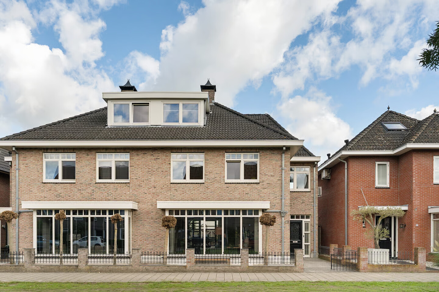 Twee-onder-één-kap te koop: Bosuilstraat 47, Enschede