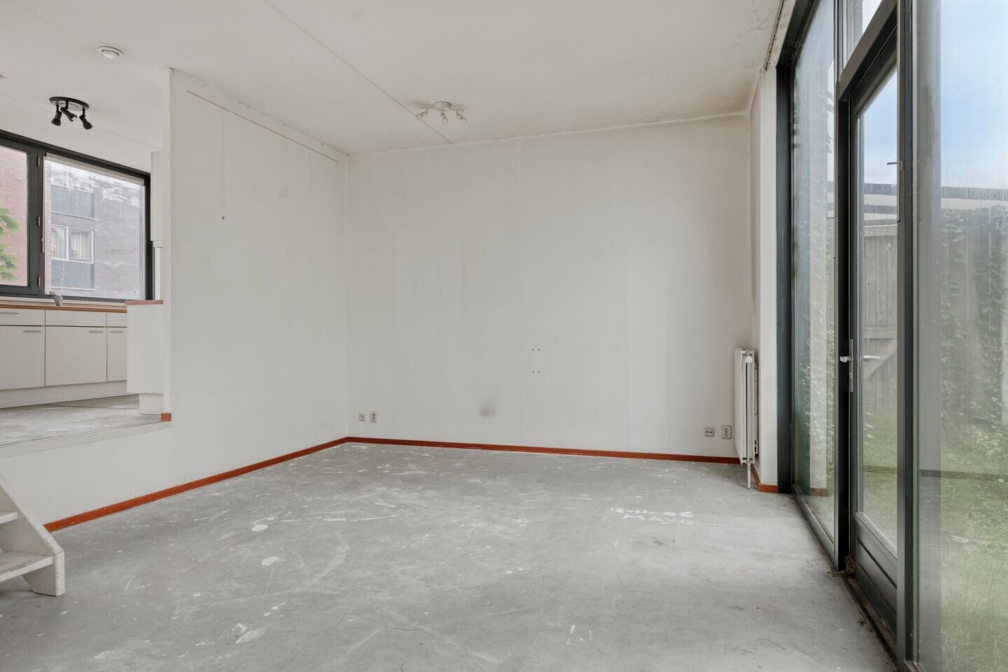 Twee-onder-één-kap te koop: Roomweg 181, Enschede