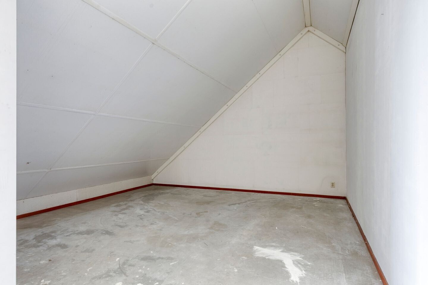 Twee-onder-één-kap te koop: Roomweg 181, Enschede