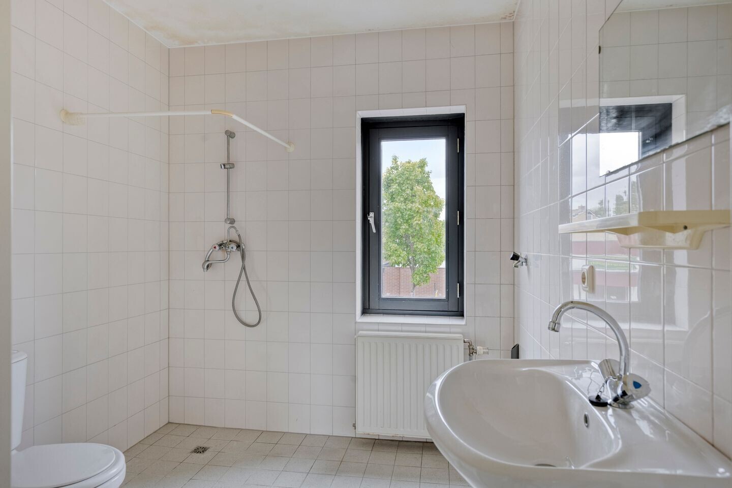 Twee-onder-één-kap te koop: Roomweg 181, Enschede