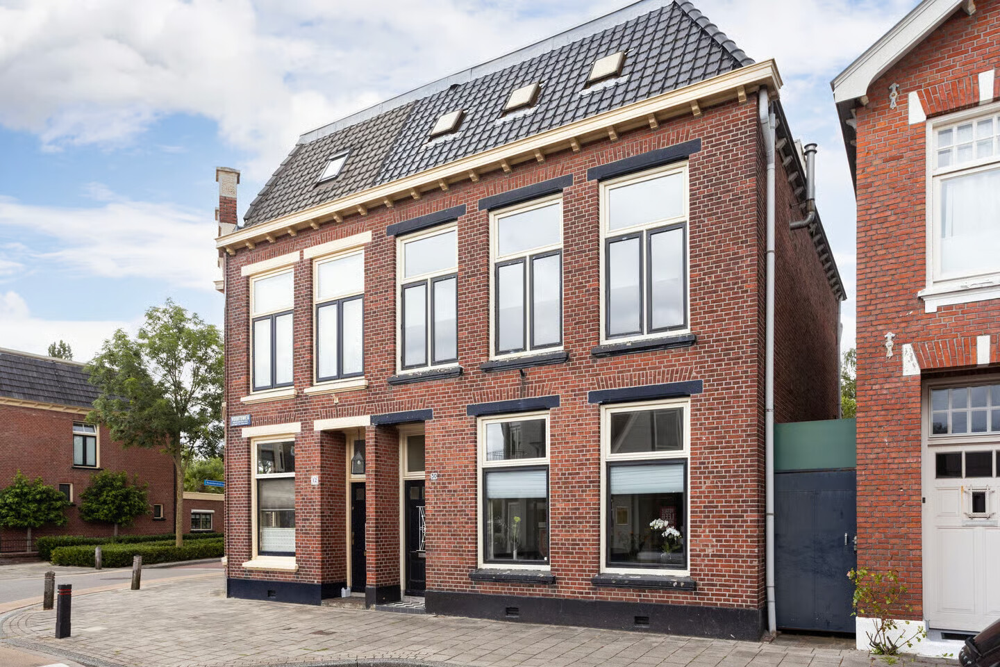 Twee-onder-één-kap te koop: Voortsweg 30, Enschede