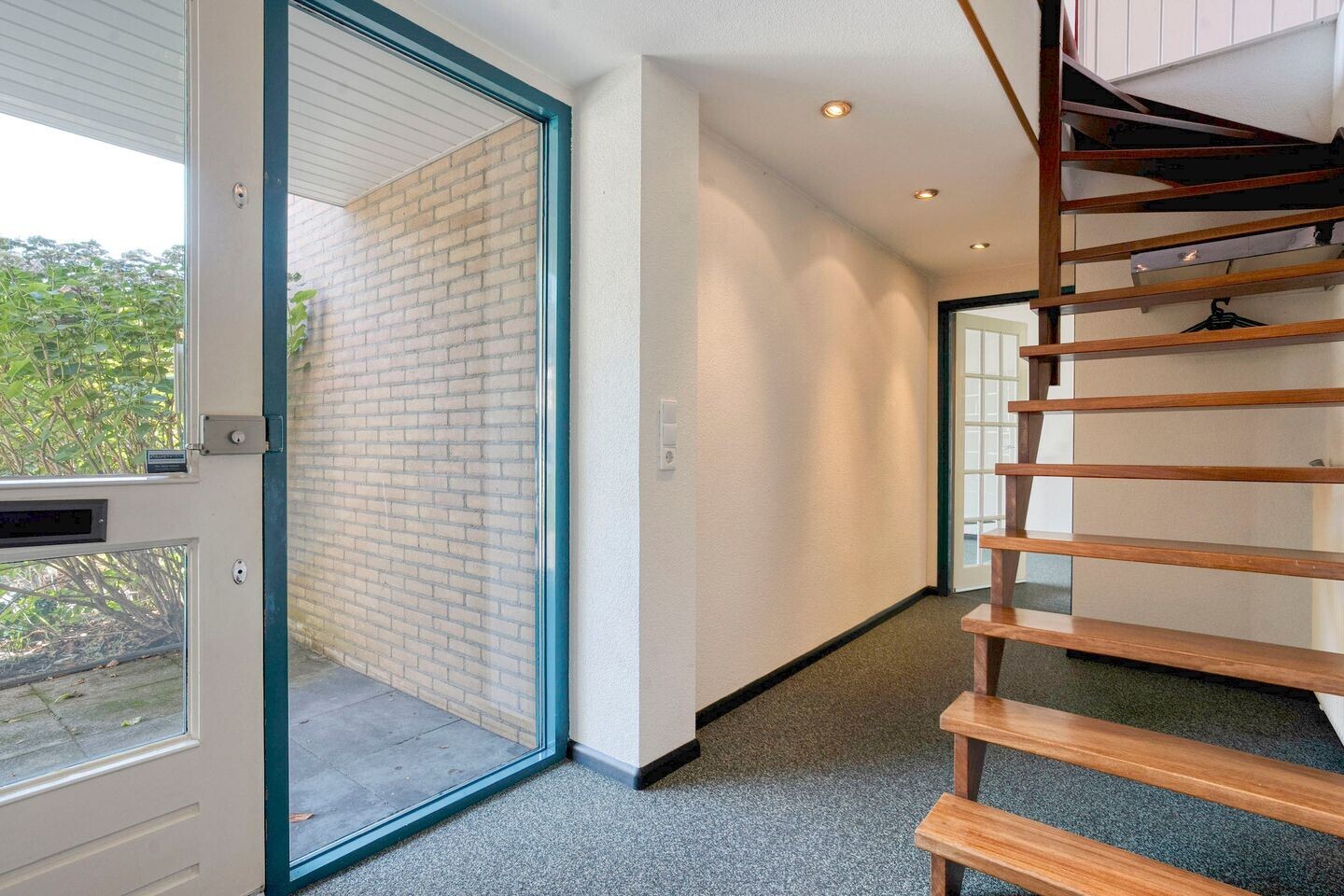 Tussenwoning te koop: S.N. Menkostraat 19, Enschede