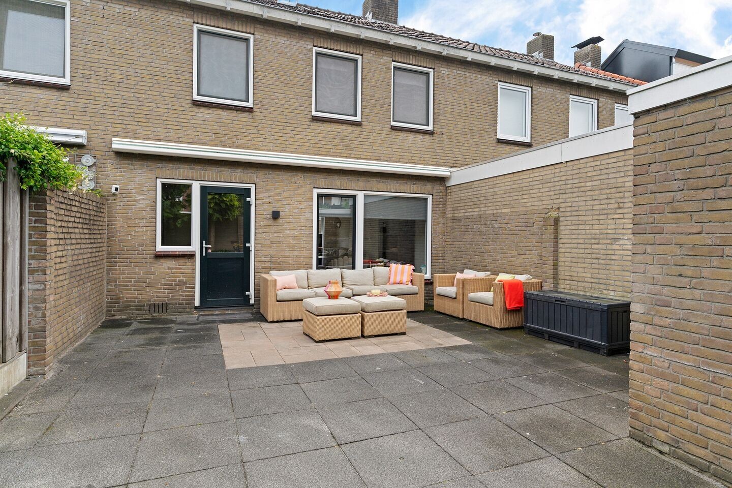 Tussenwoning te koop: P.A. van Deldenstraat 33, Enschede