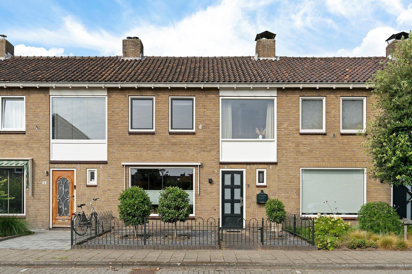 Tussenwoning te koop: P.A. van Deldenstraat 33, Enschede