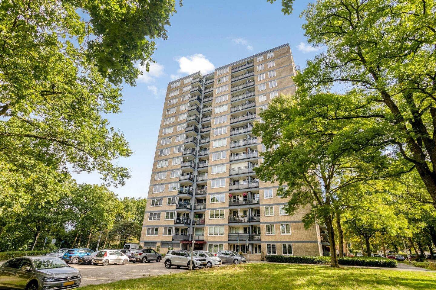 Appartement te koop: Vanekerstraat 201, Enschede