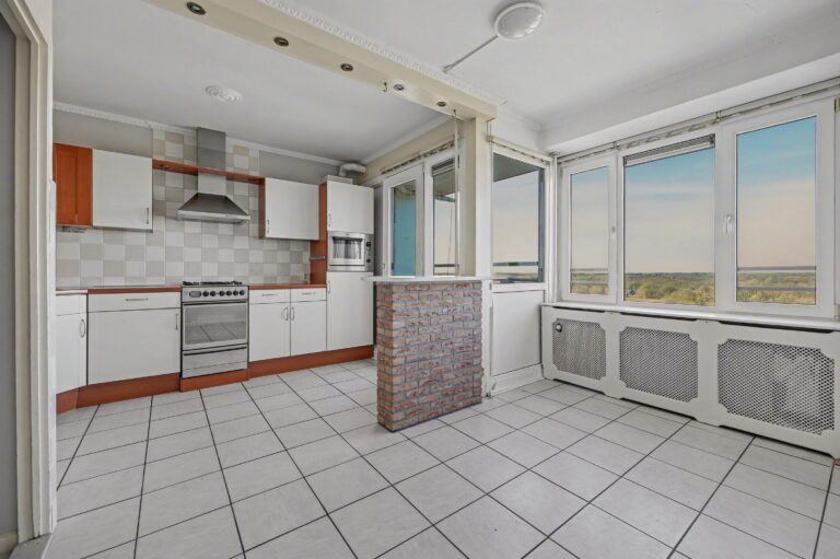Appartement te koop: Waalstraat 225, Enschede