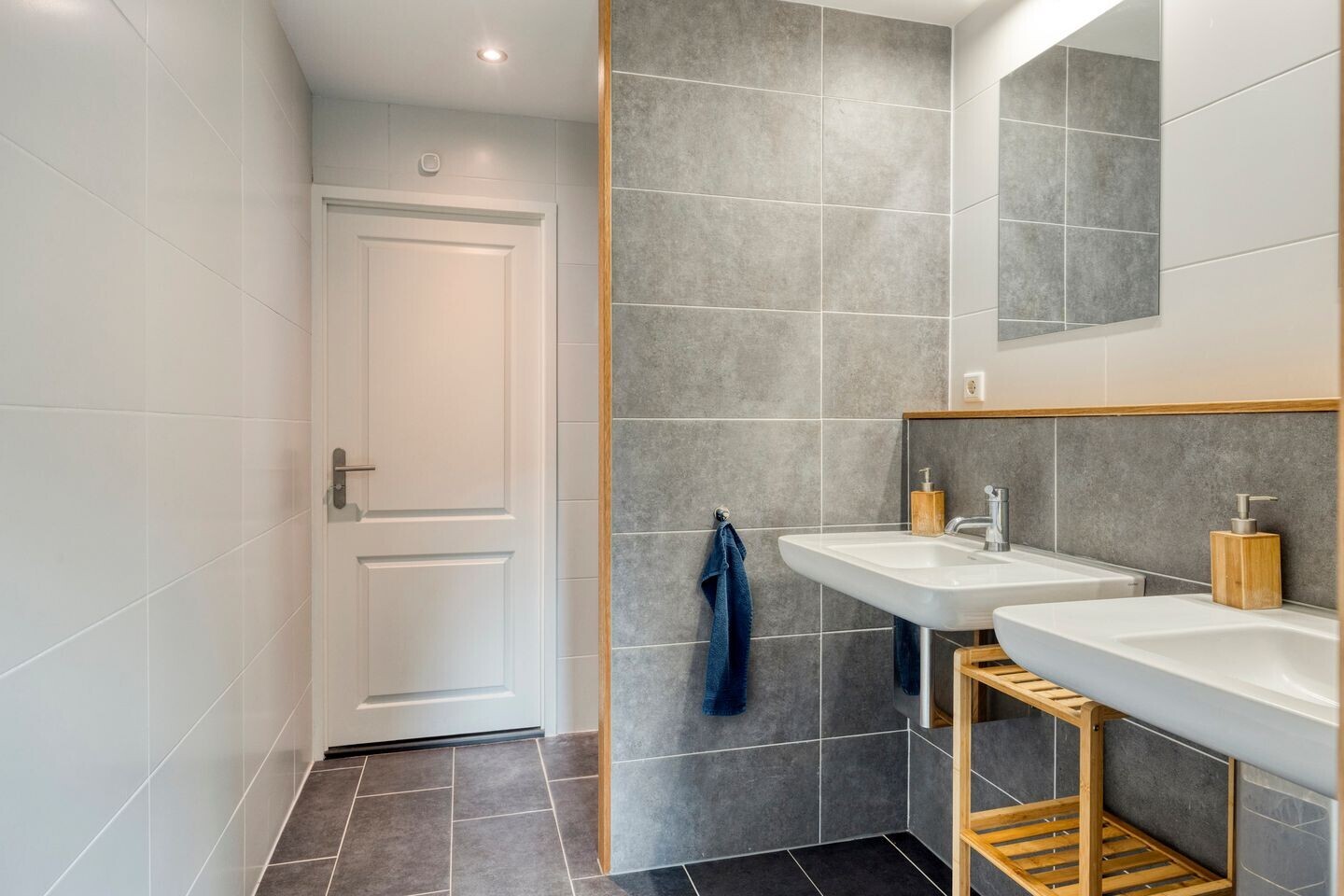 Tussenwoning te koop: Roerstraat 33, Enschede