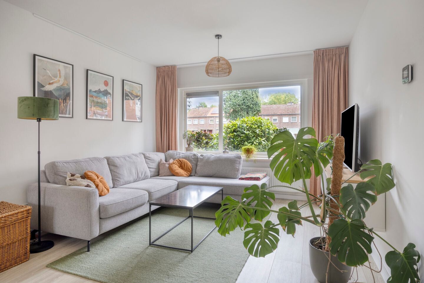 Tussenwoning te koop: Roerstraat 33, Enschede