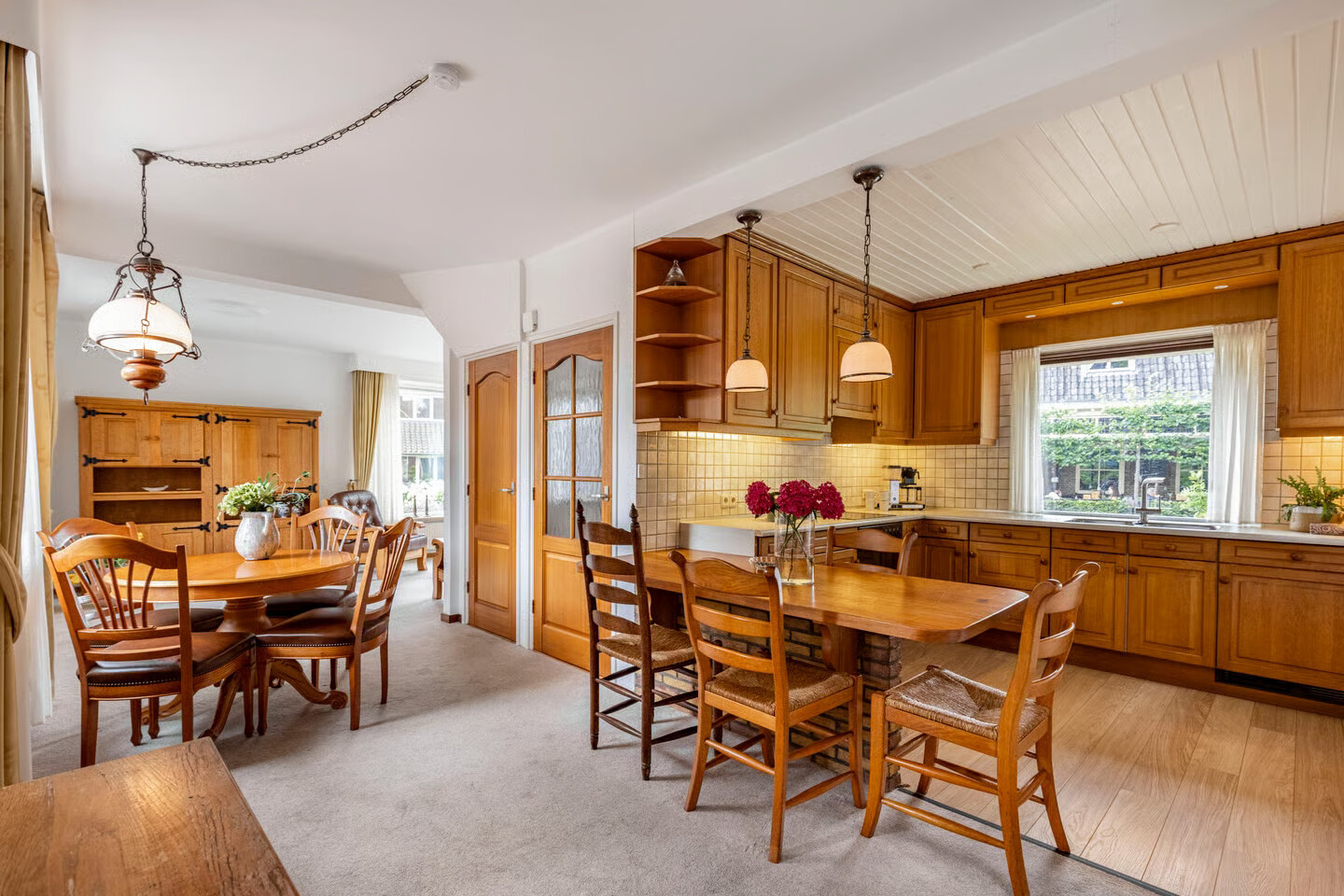 Hoekwoning te koop: Dorpsstraat 135A, Enschede