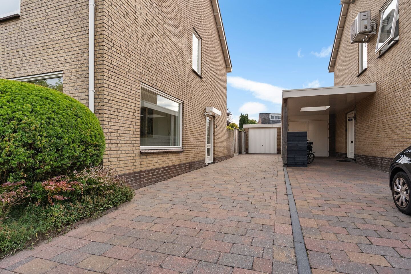 Twee-onder-één-kap te koop: Demmerskamp 28, Enschede