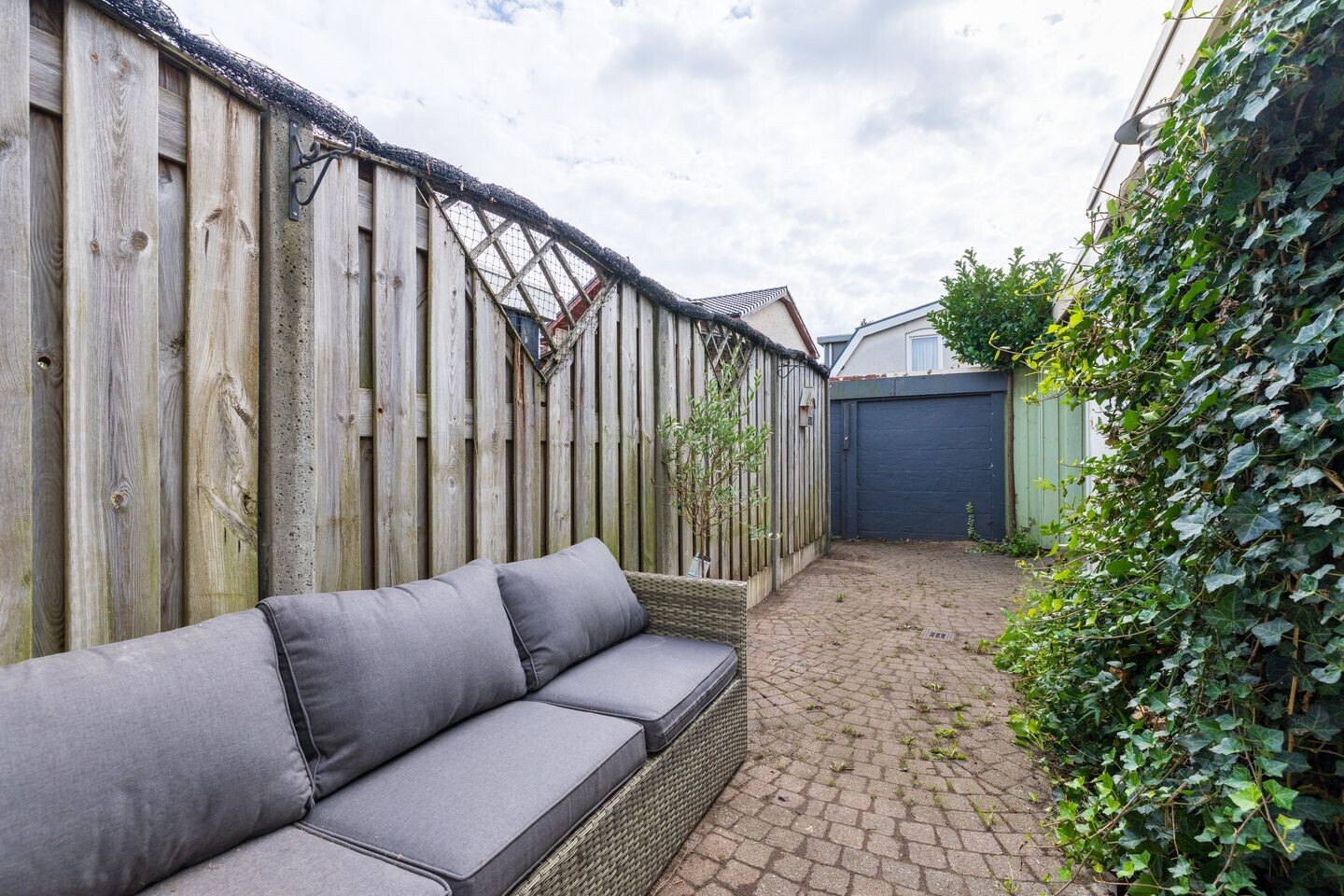 Tussenwoning te koop: Bremstraat 10, Enschede