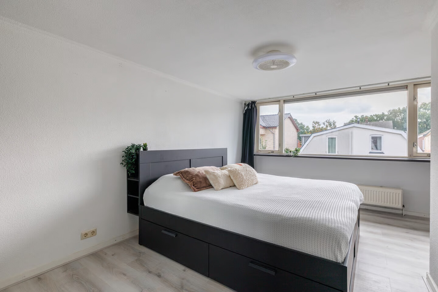 Tussenwoning te koop: Bremstraat 10, Enschede