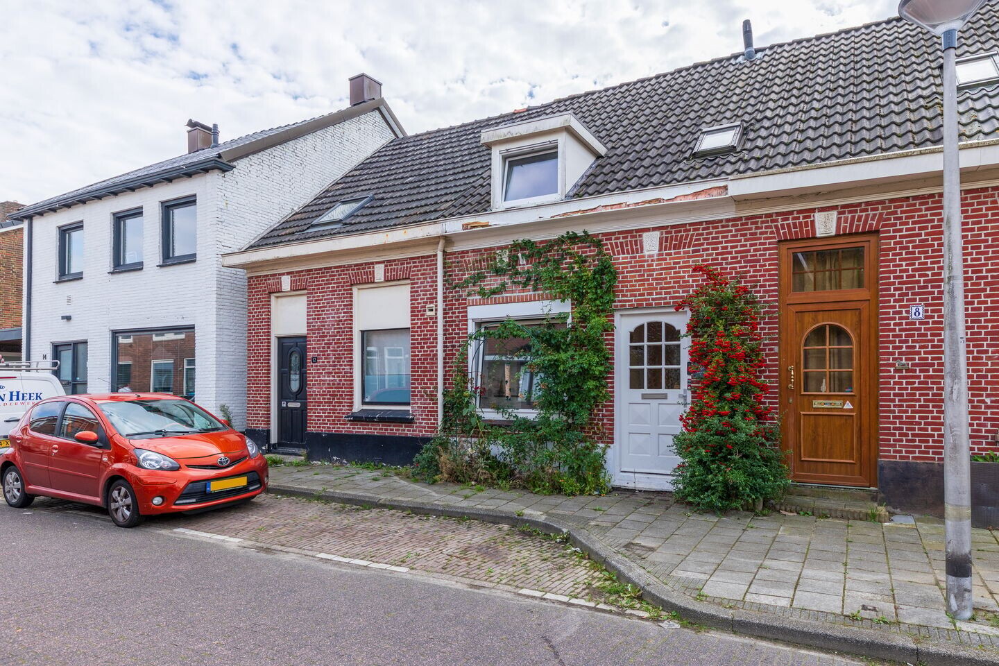 Tussenwoning te koop: Bremstraat 10, Enschede
