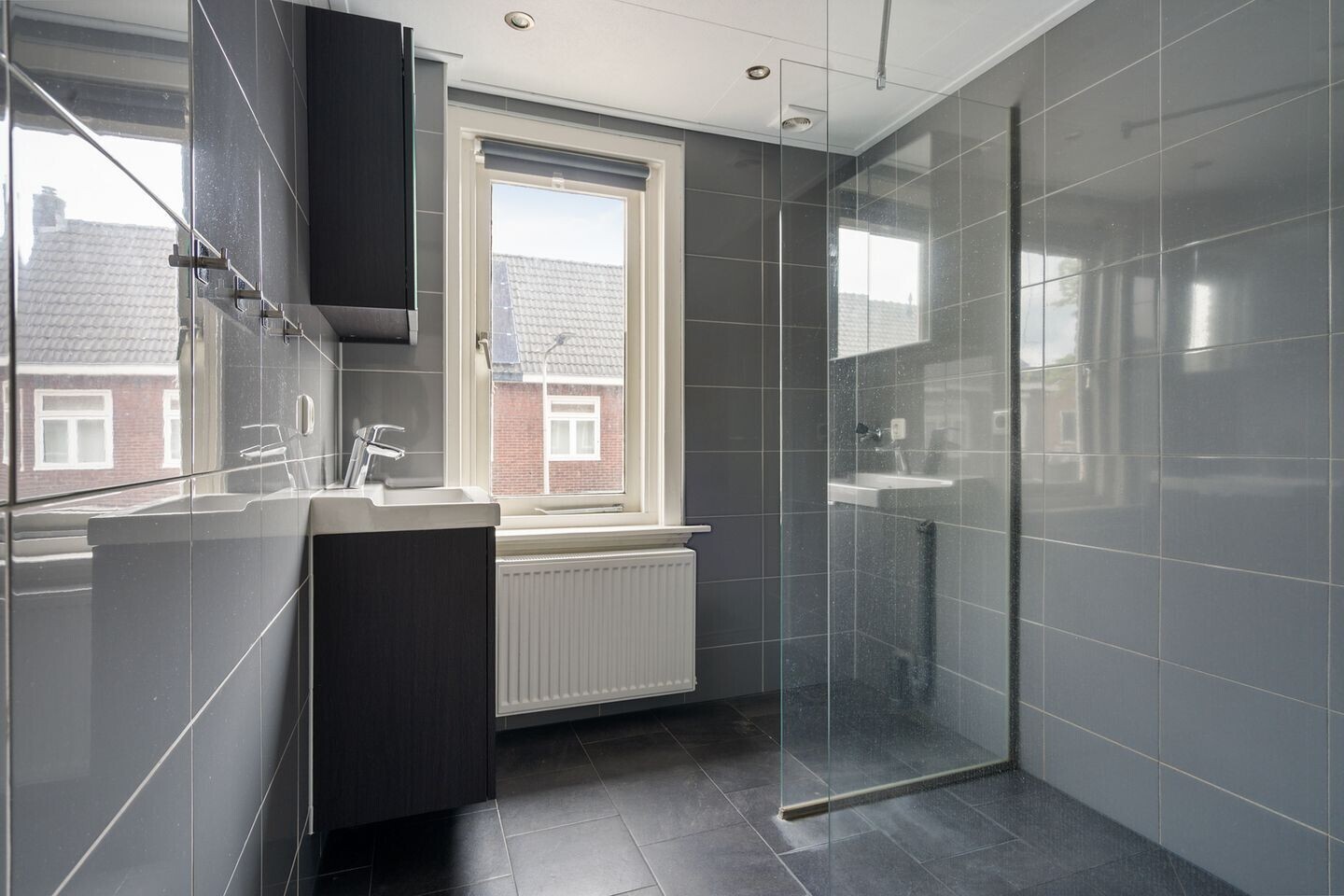 Twee-onder-één-kap te koop: Irisstraat 59, Enschede