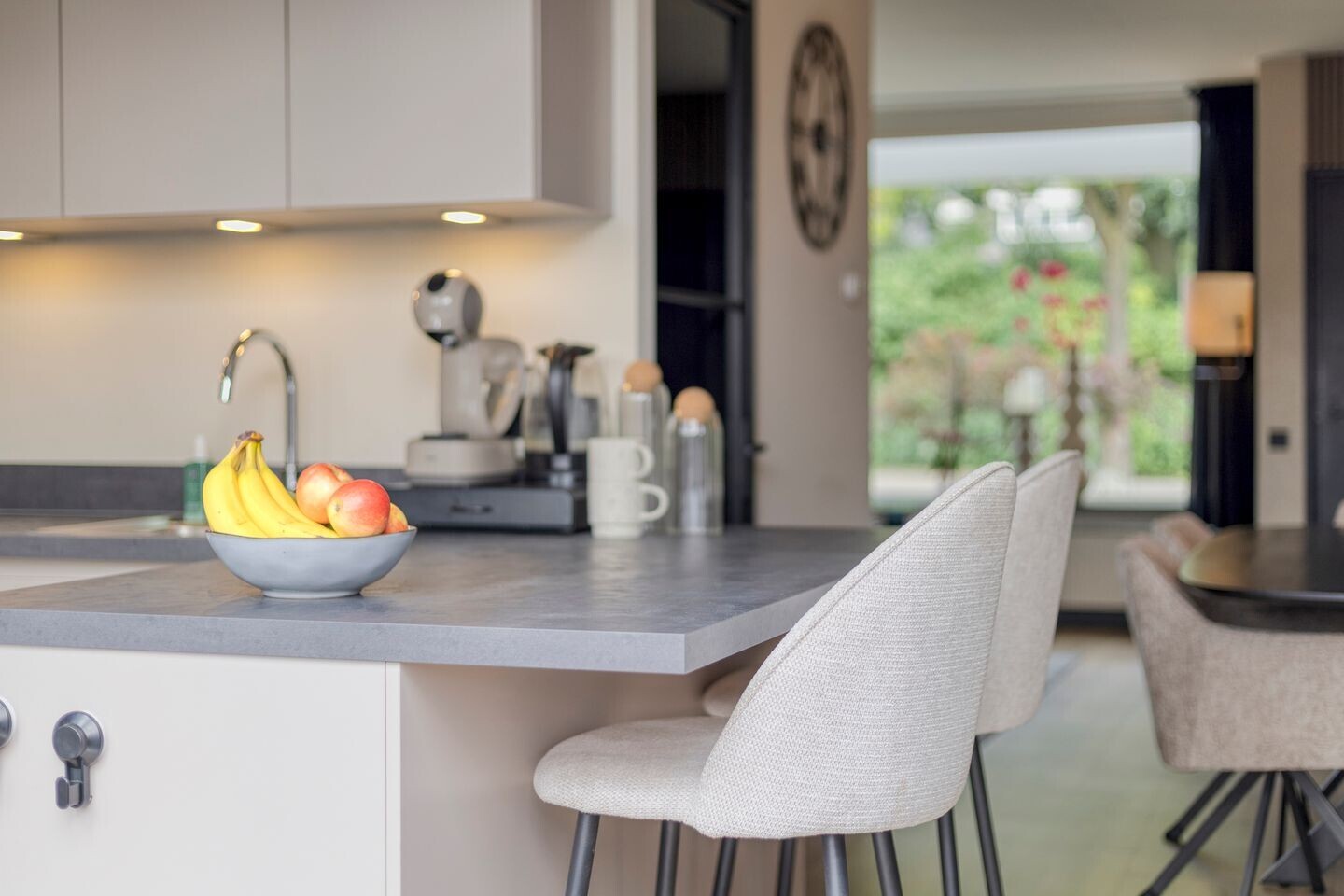 Hoekwoning te koop: anemoonstraat 85, Enschede