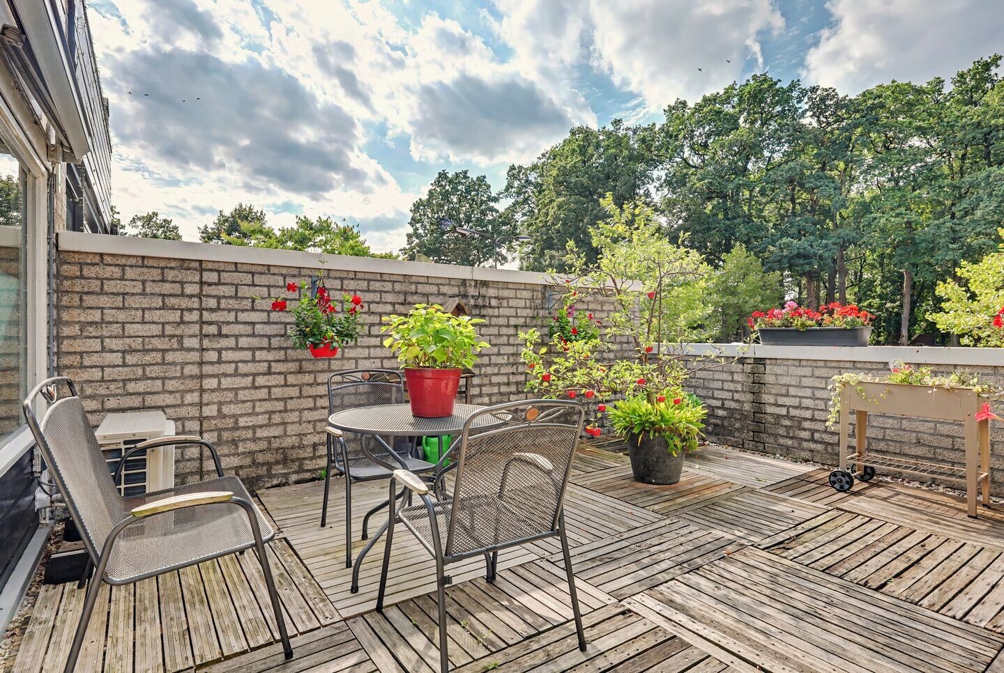 Tussenwoning te koop: Magnoliastraat 42, Enschede