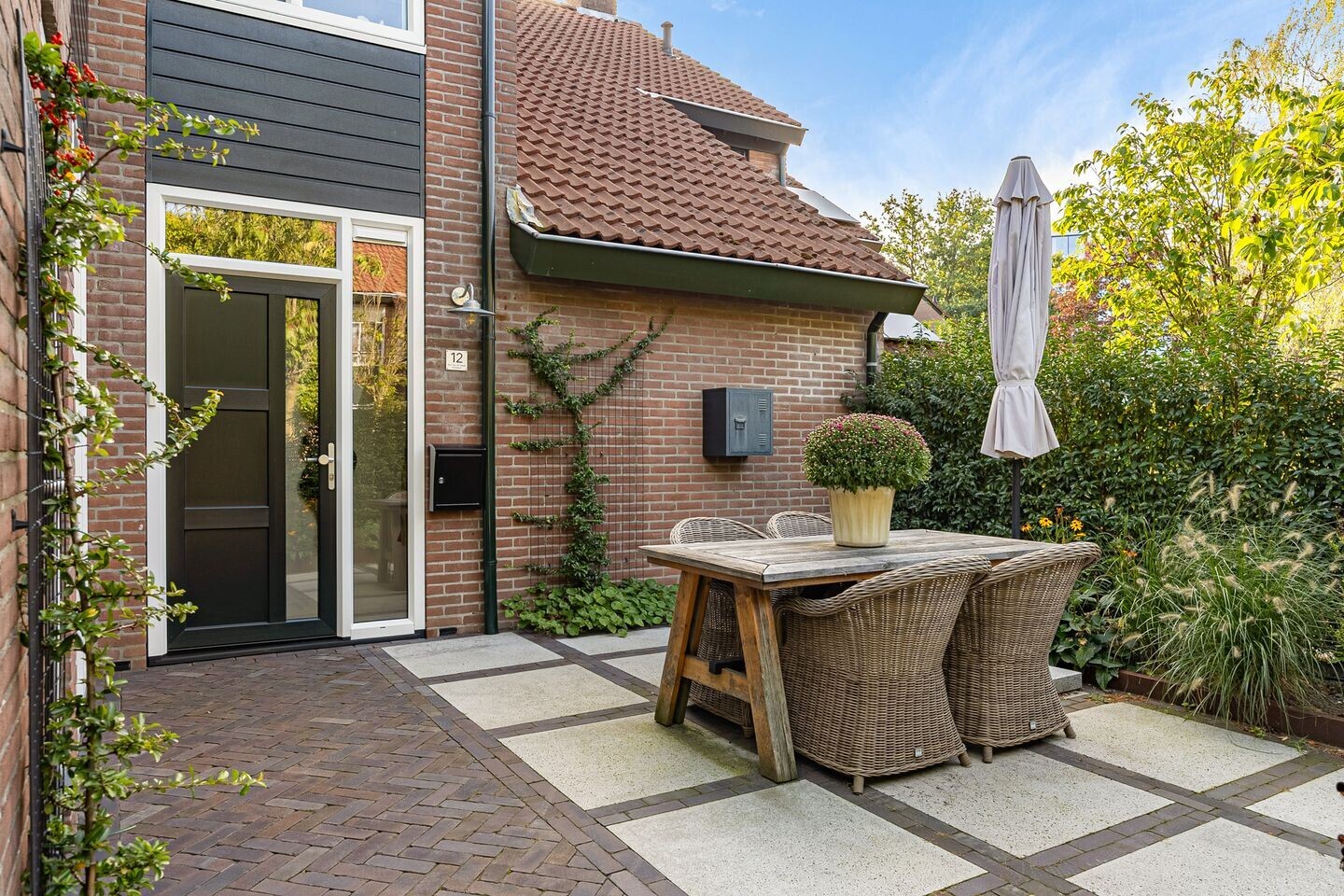 Tussenwoning te koop: Pijlhuishorst 12, Enschede