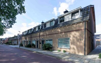 Oosterstraat 93