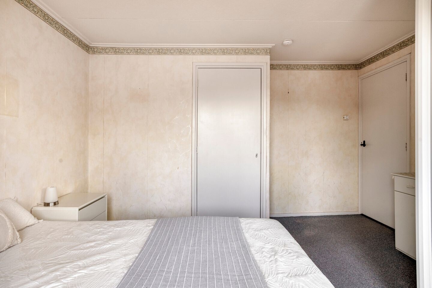 Twee-onder-één-kap te koop: Ringovenstraat 4, Enschede