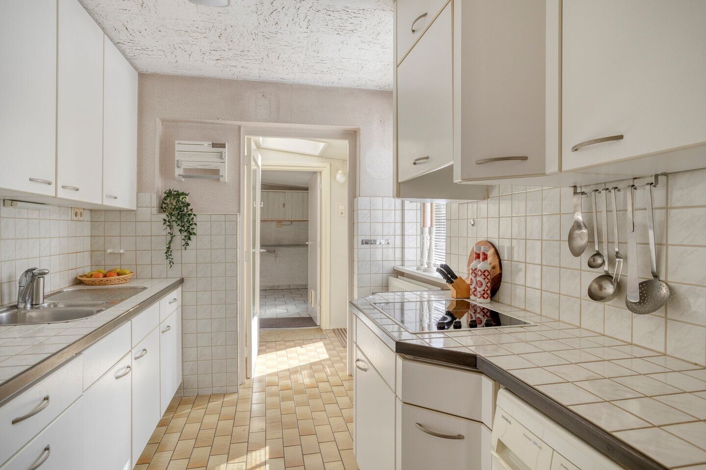 Twee-onder-één-kap te koop: Ringovenstraat 4, Enschede