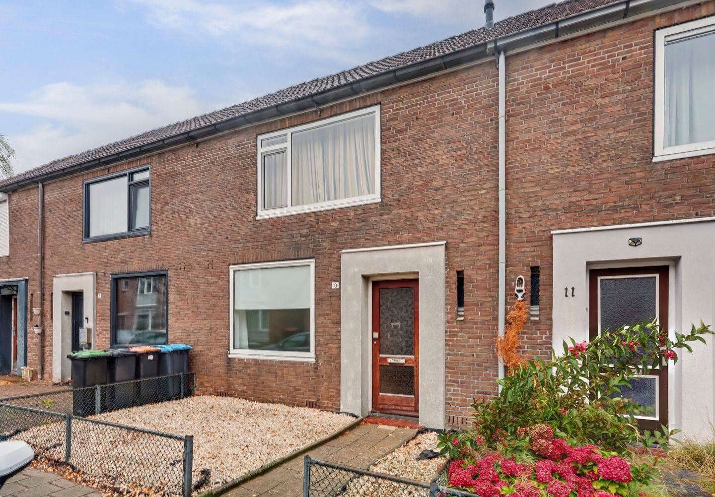 Tussenwoning te koop: W.C. Schoutenstraat 9, Enschede