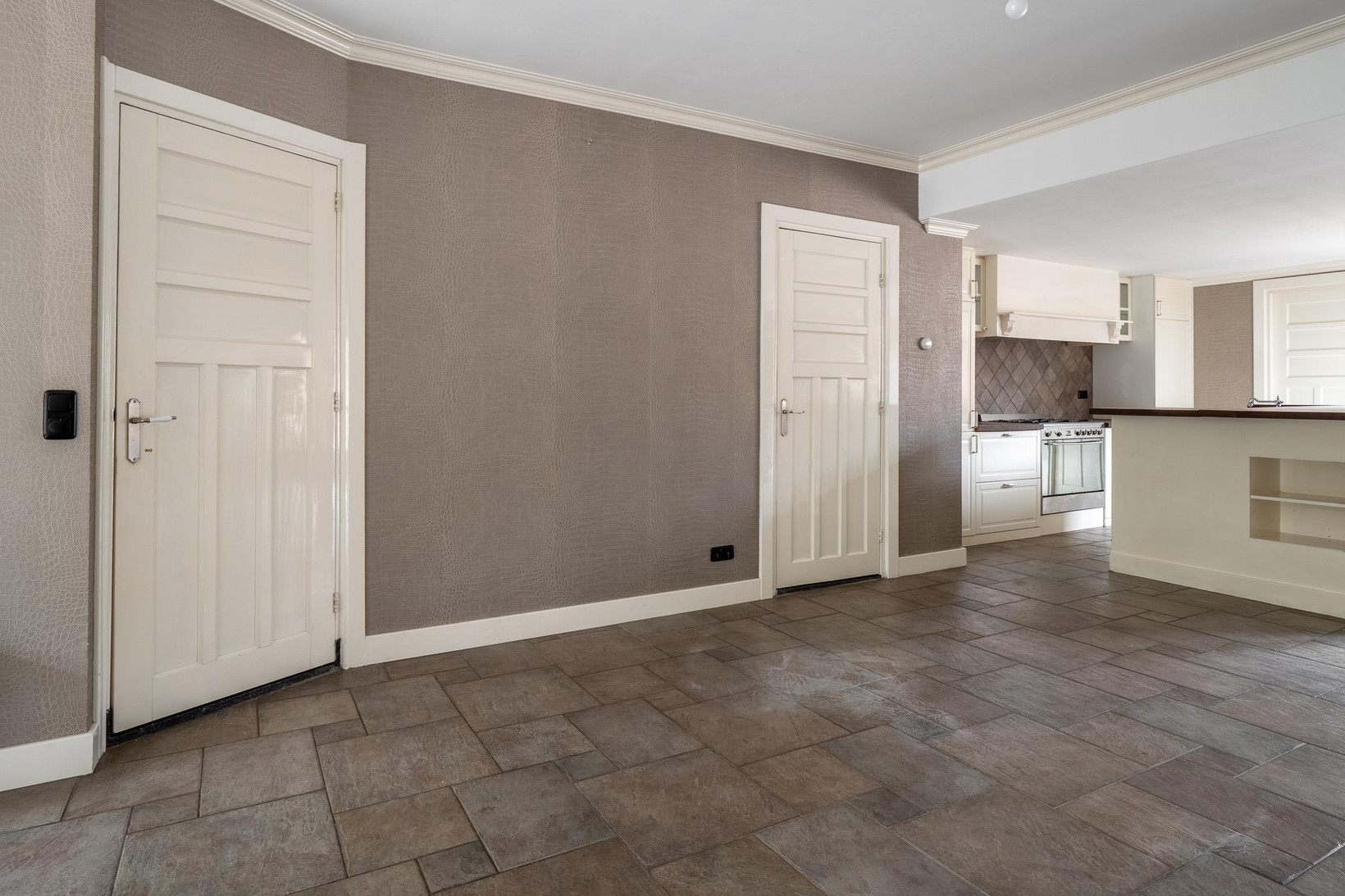 Tussenwoning te koop: Noord Esmarkerrondweg 448, Enschede
