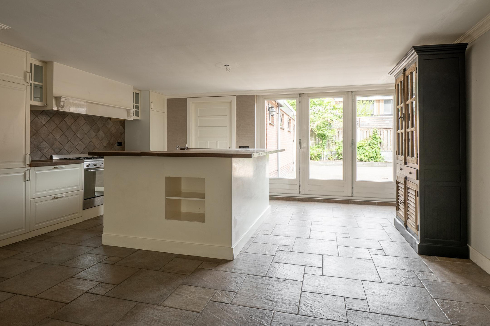 Tussenwoning te koop: Noord Esmarkerrondweg 448, Enschede