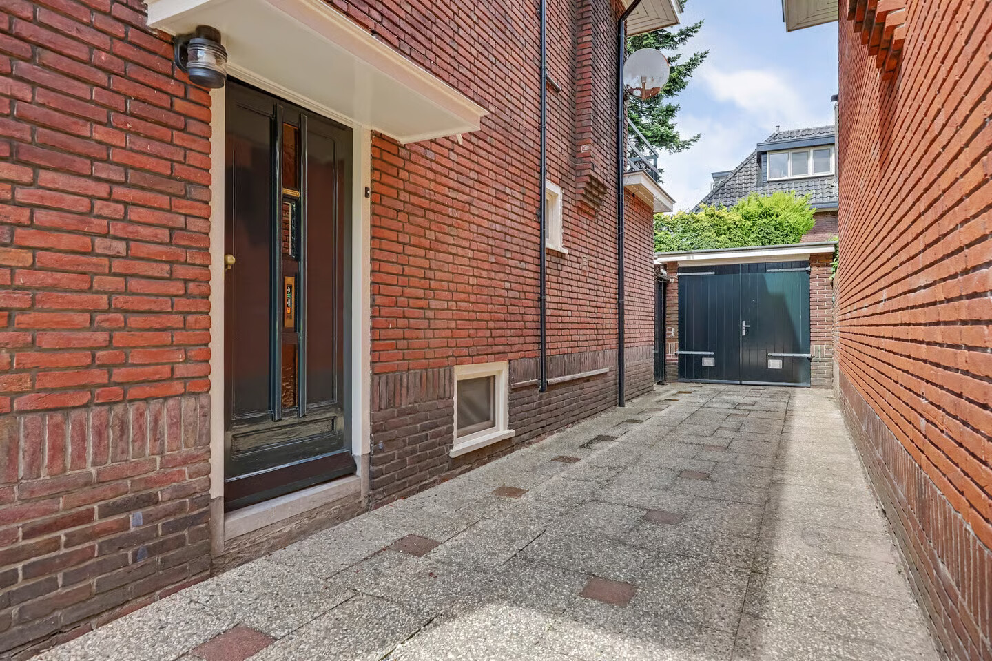 Twee-onder-één-kap te koop: Gronausestraat 199, Enschede