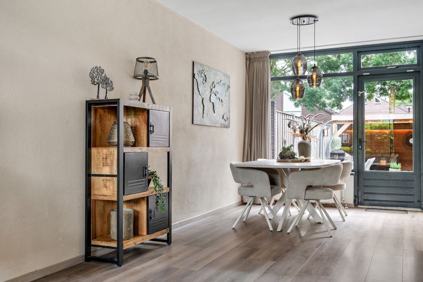Tussenwoning te koop: Operastraat 201, Enschede