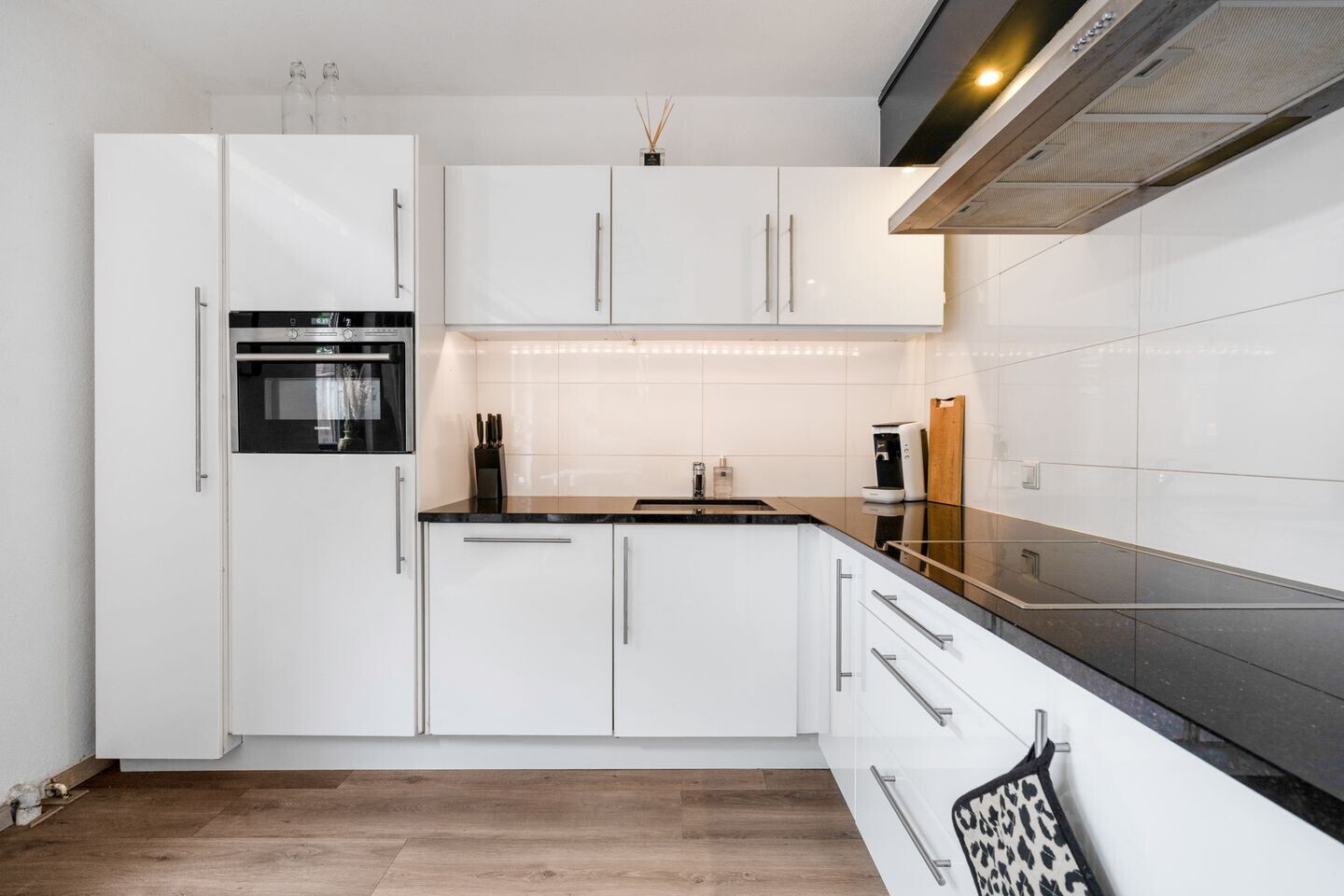 Tussenwoning te koop: Operastraat 201, Enschede
