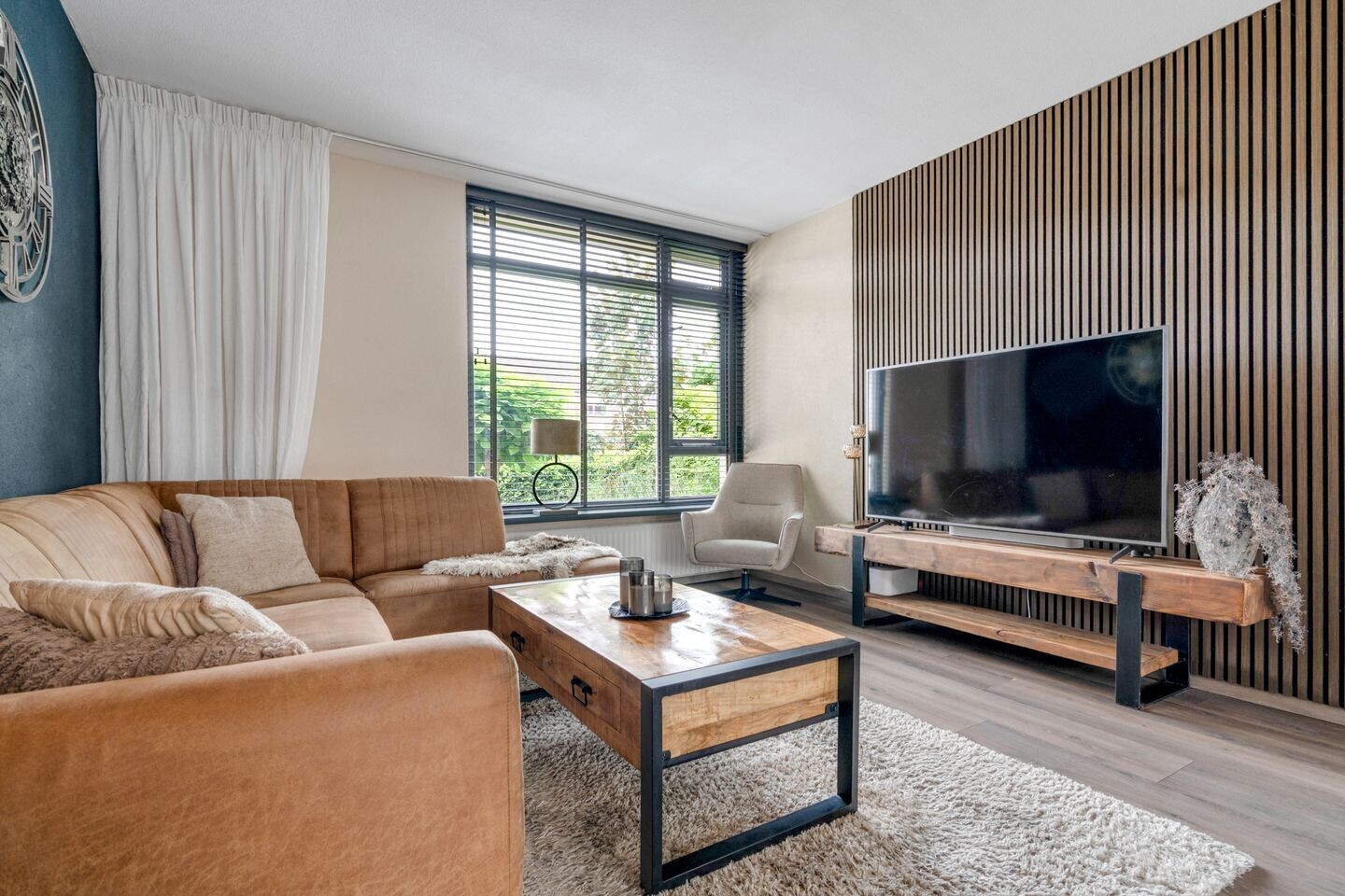 Tussenwoning te koop: Operastraat 201, Enschede