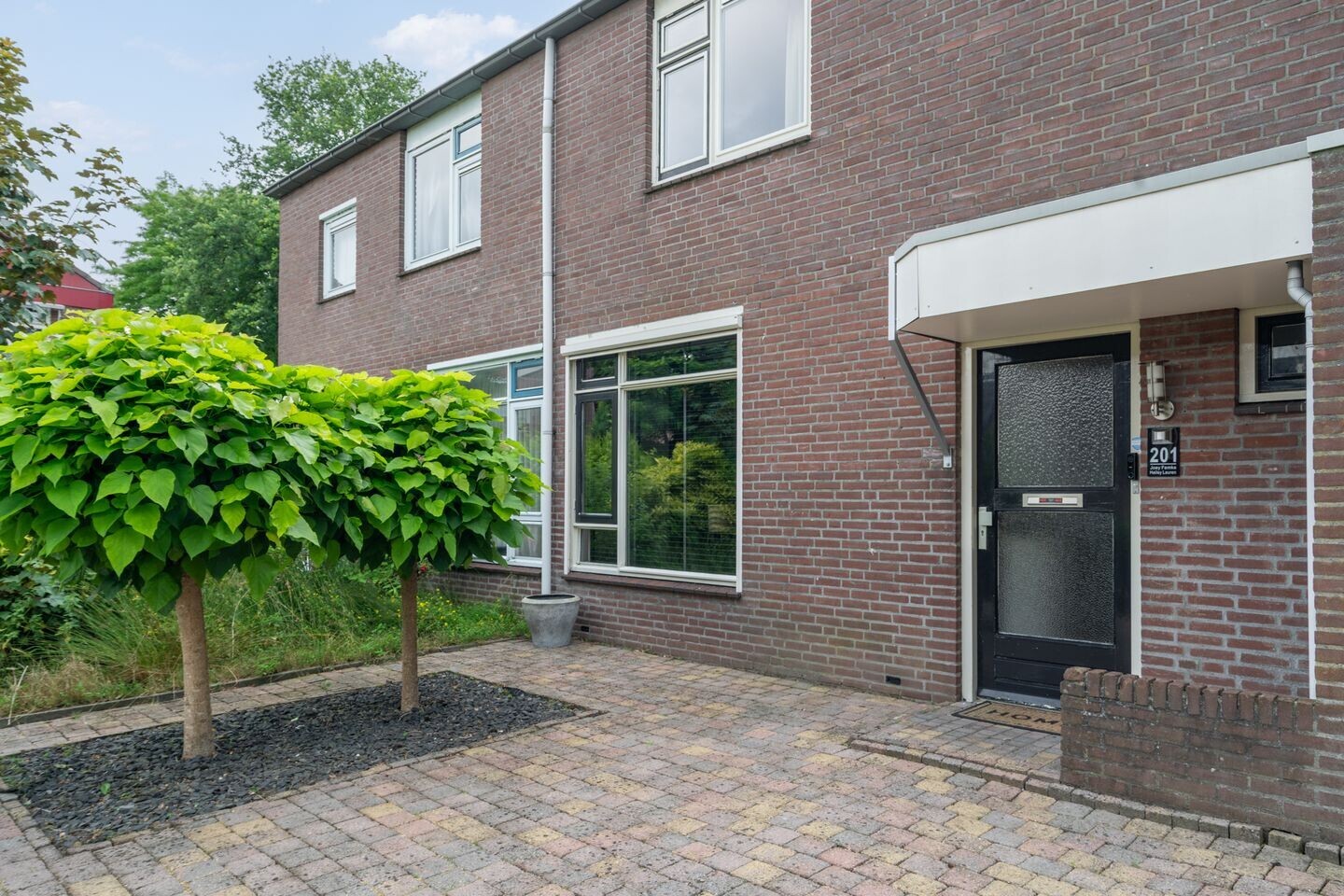 Tussenwoning te koop: Operastraat 201, Enschede