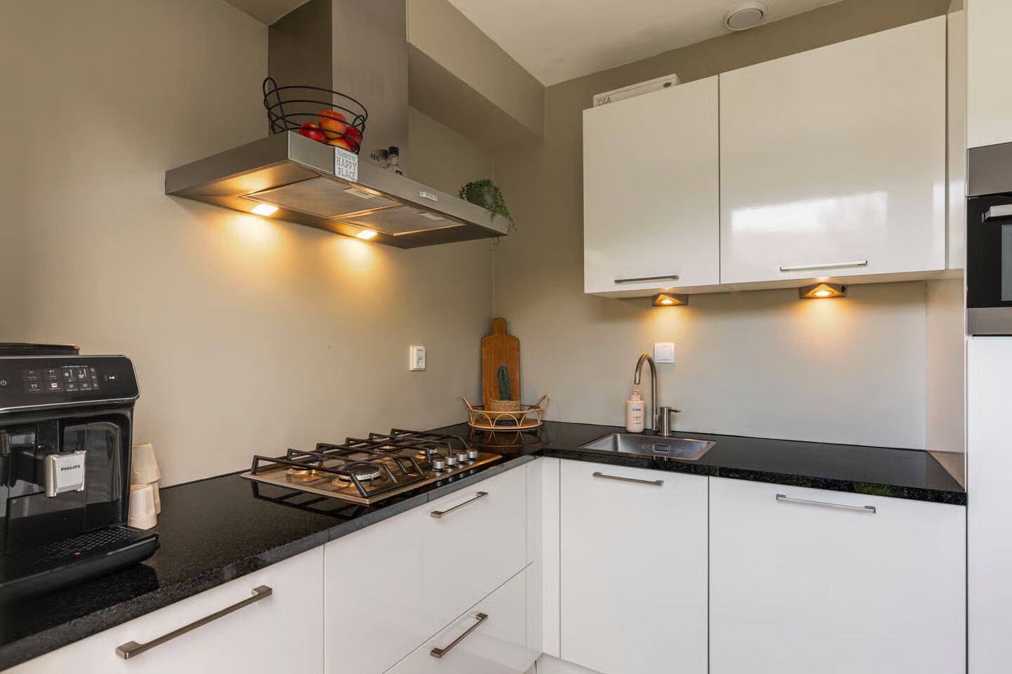 Tussenwoning te koop: heralaan 26, Enschede