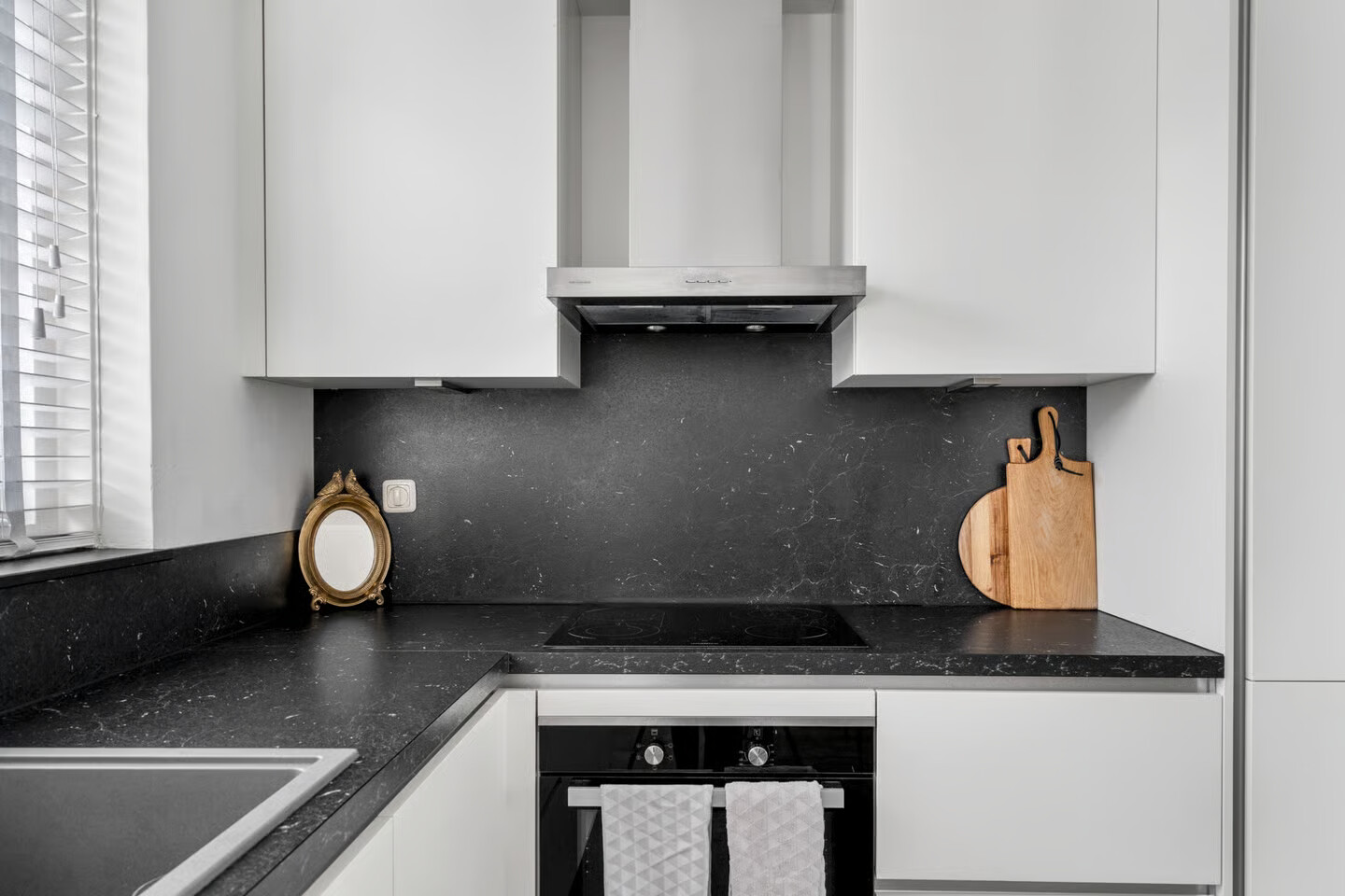 Tussenwoning te koop: Ikaroslaan 6, Enschede
