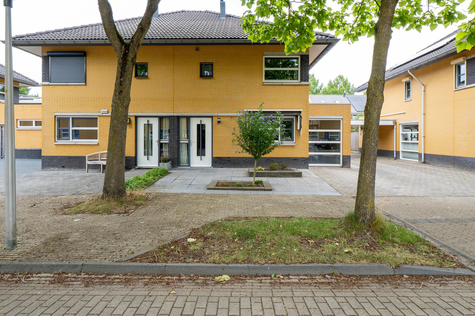 Twee-onder-één-kap te koop: Waterviolierlaan 13, Enschede