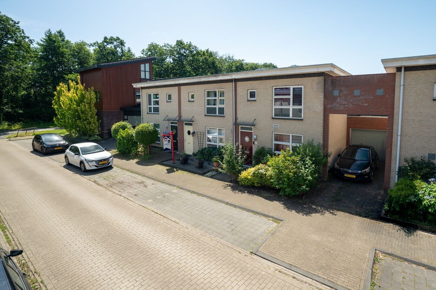 Tussenwoning te koop: Waterlelielaan 3, Enschede