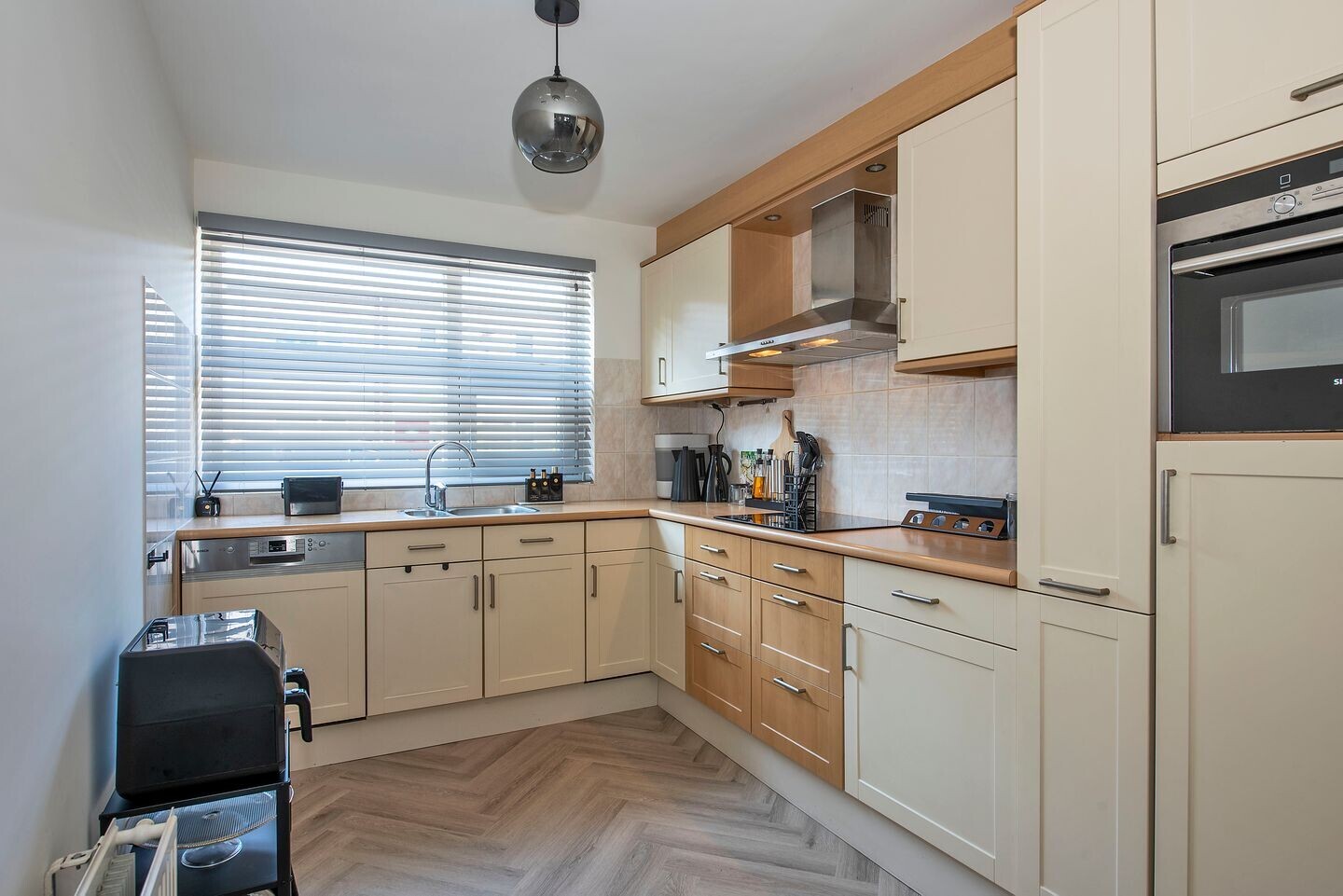 Tussenwoning te koop: Waterlelielaan 4, Enschede