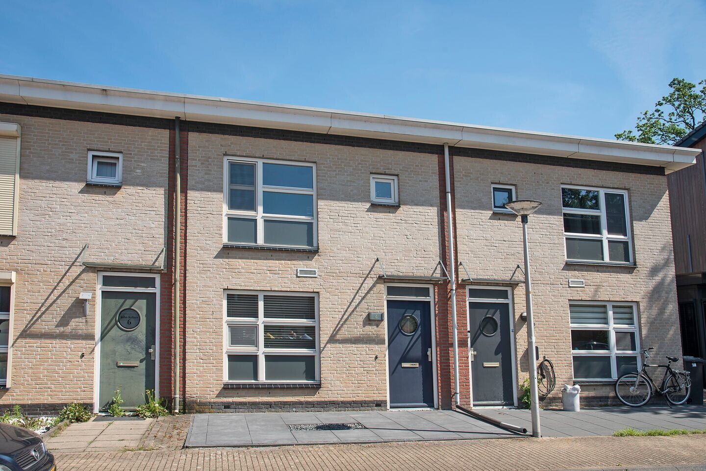 Tussenwoning te koop: Waterlelielaan 4, Enschede