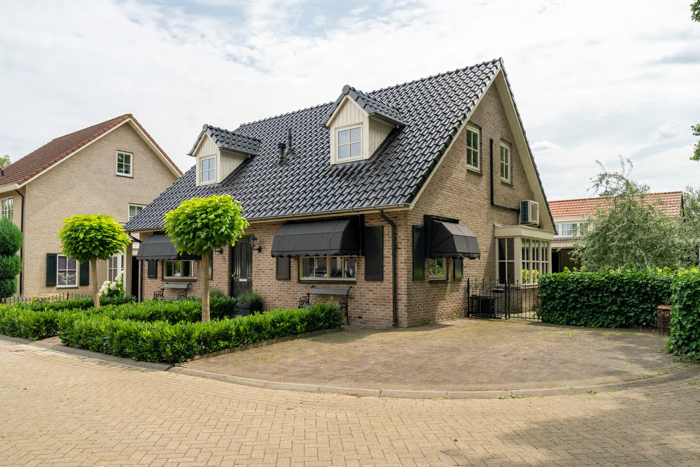 Vrijstaande woning te koop: Distelvlinder 2, Enschede