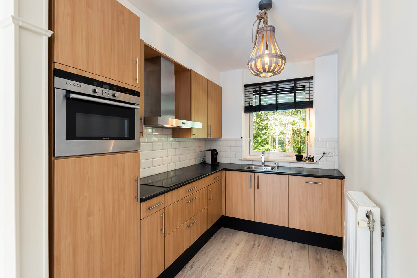 Tussenwoning te koop: Avondroodvlinder 8, Enschede