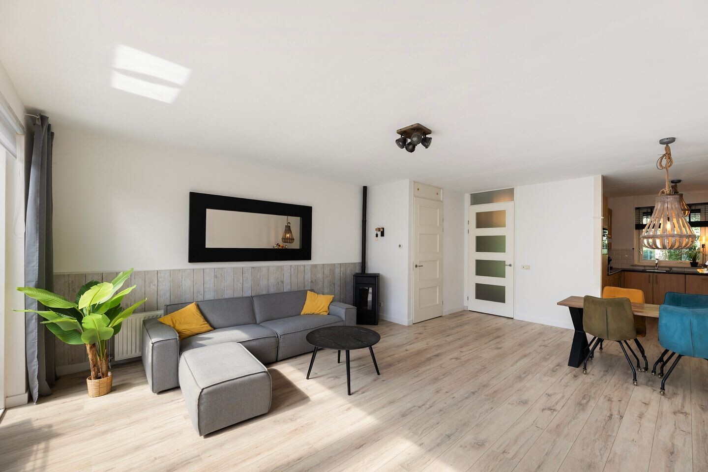 Tussenwoning te koop: Avondroodvlinder 8, Enschede