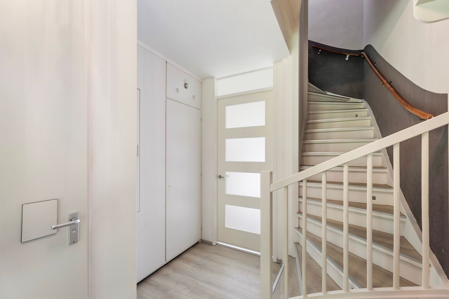 Tussenwoning te koop: Avondroodvlinder 8, Enschede