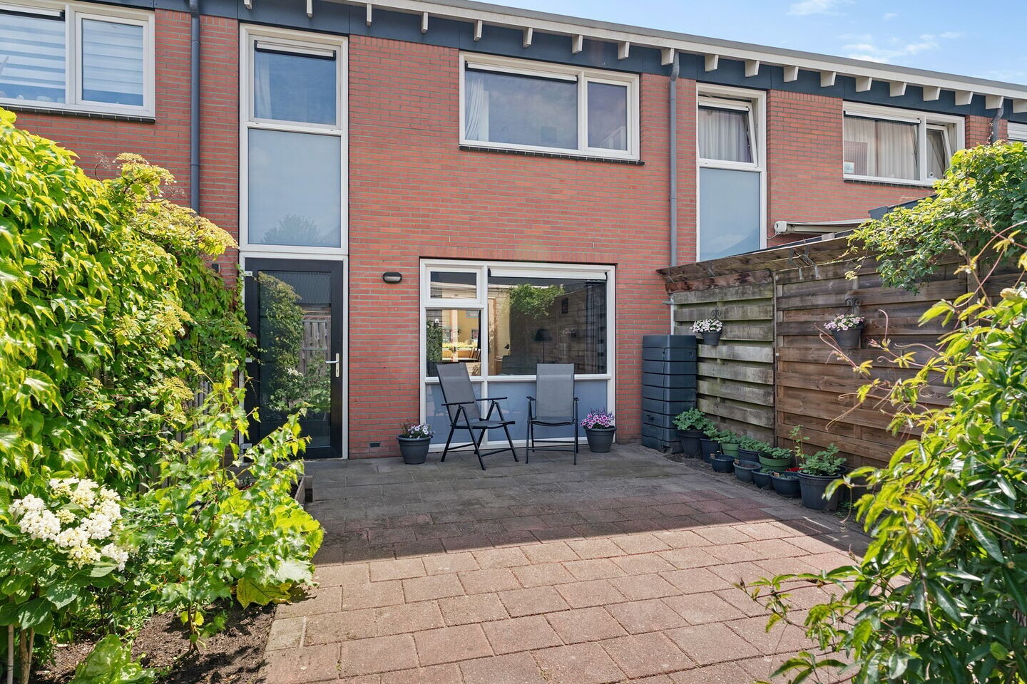 Tussenwoning te koop: Kolibrievlinder 35, Enschede