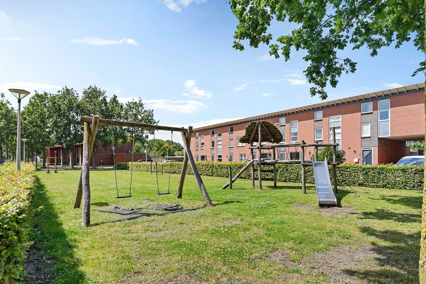 Tussenwoning te koop: Kolibrievlinder 35, Enschede