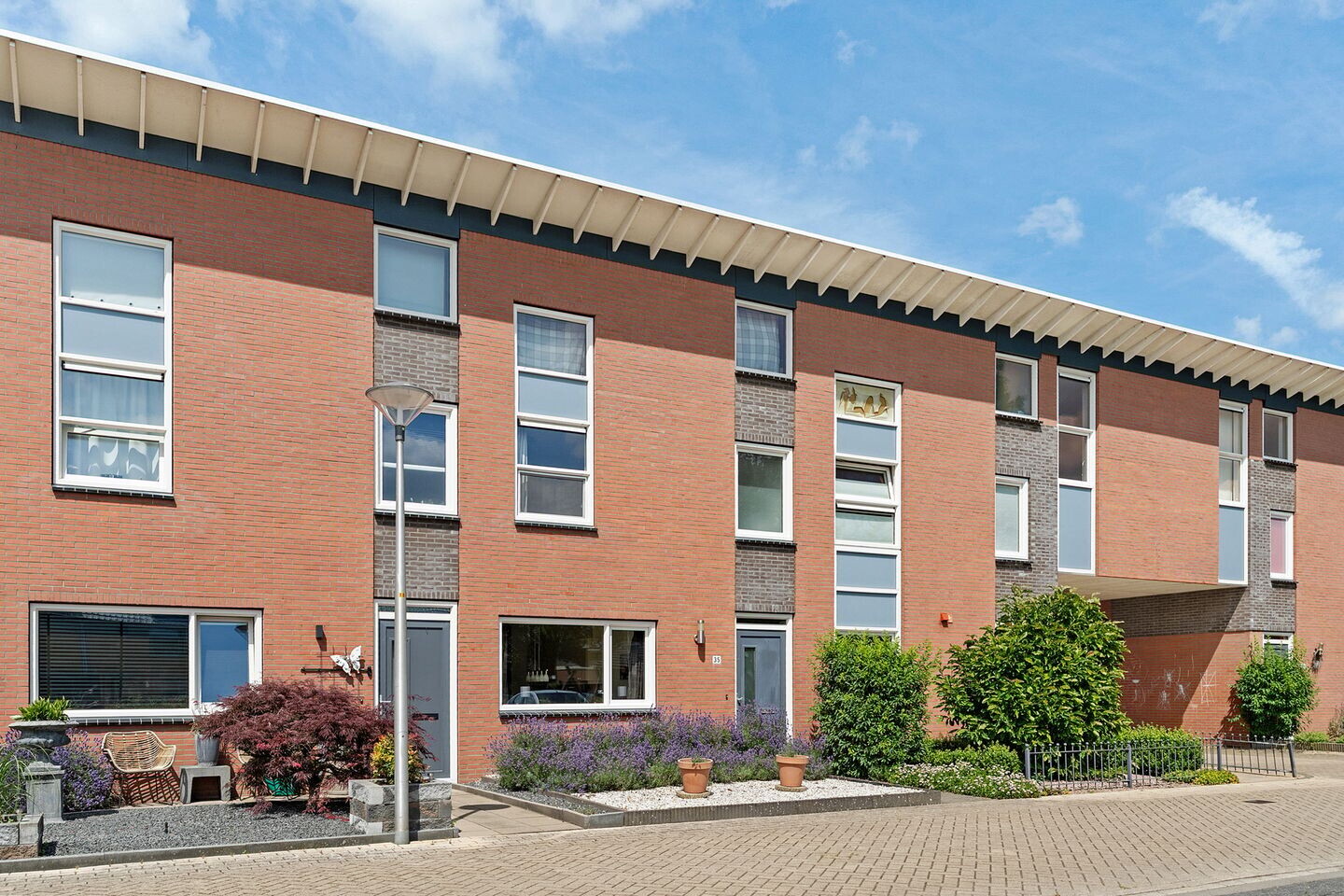 Tussenwoning te koop: Kolibrievlinder 35, Enschede