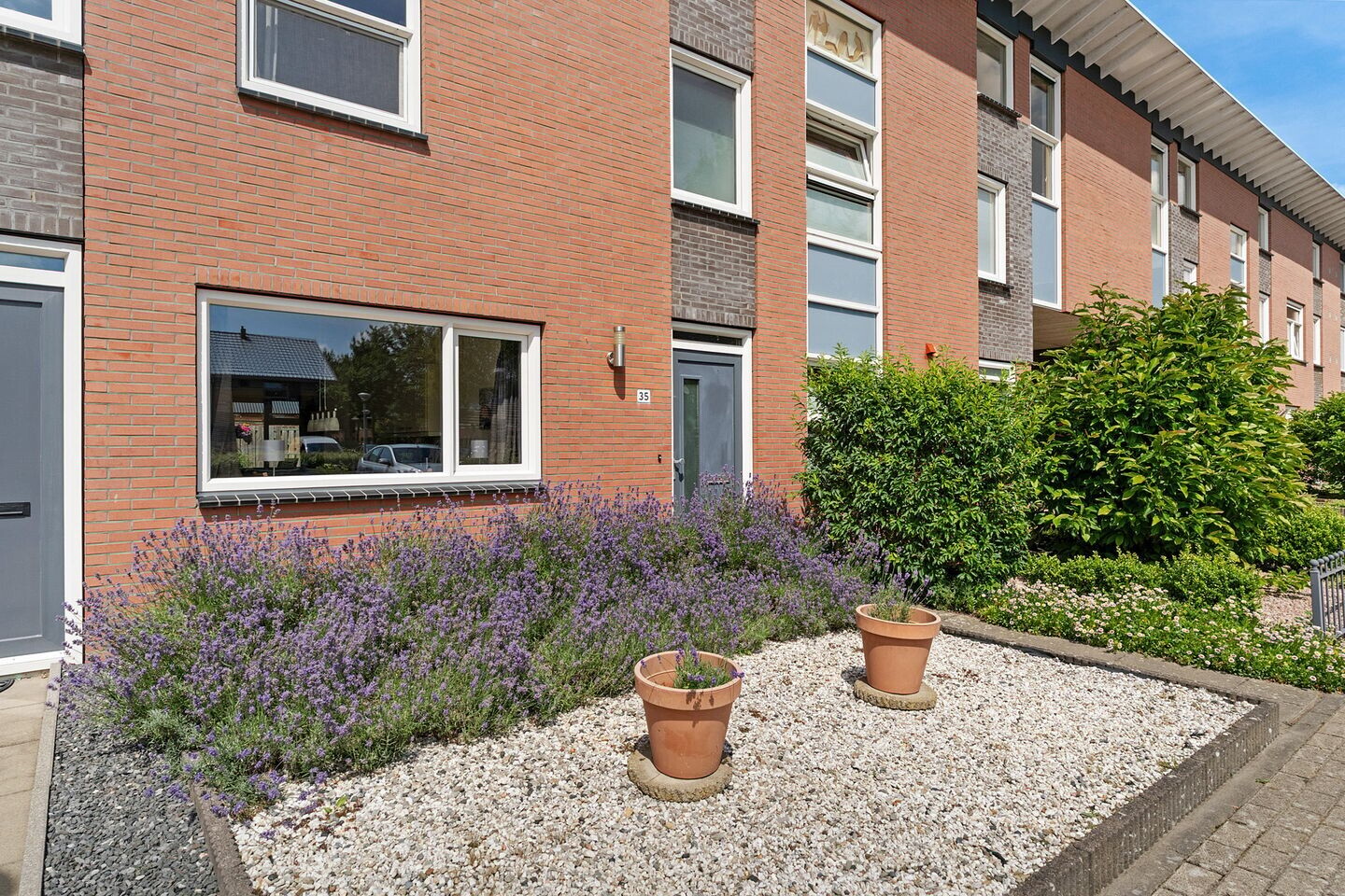 Tussenwoning te koop: Kolibrievlinder 35, Enschede