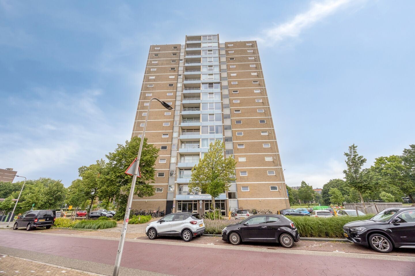 Appartement te koop: Heutinkstraat 127, Enschede